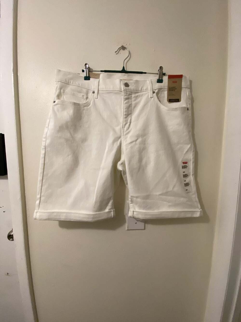 Levi's Classic Bermuda Shorts Size 18W White Denim